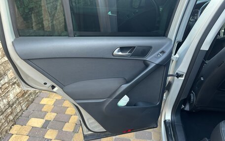 Volkswagen Tiguan I, 2010 год, 1 100 000 рублей, 11 фотография
