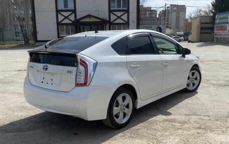 Toyota Prius, 2012 год, 1 499 000 рублей, 3 фотография
