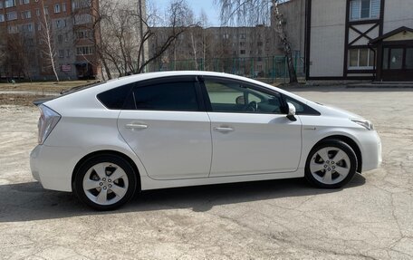 Toyota Prius, 2012 год, 1 499 000 рублей, 4 фотография