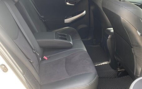 Toyota Prius, 2012 год, 1 499 000 рублей, 9 фотография