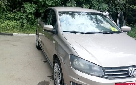 Volkswagen Polo VI (EU Market), 2015 год, 450 000 рублей, 1 фотография