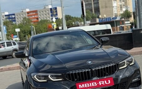 BMW 3 серия, 2019 год, 1 675 000 рублей, 1 фотография