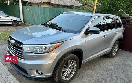 Toyota Highlander III, 2014 год, 3 150 000 рублей, 5 фотография