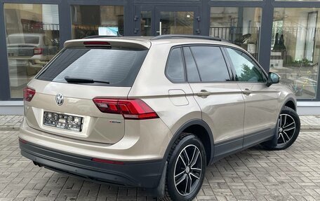 Volkswagen Tiguan II, 2019 год, 2 200 000 рублей, 4 фотография
