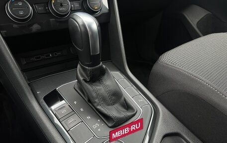 Volkswagen Tiguan II, 2019 год, 2 200 000 рублей, 15 фотография