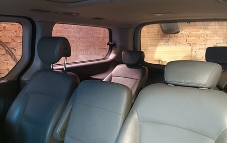 Hyundai Grand Starex Grand Starex I рестайлинг 2, 2015 год, 1 850 000 рублей, 6 фотография