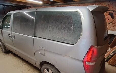 Hyundai Grand Starex Grand Starex I рестайлинг 2, 2015 год, 1 850 000 рублей, 9 фотография