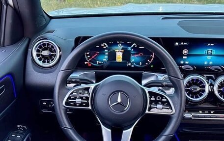Mercedes-Benz GLB, 2022 год, 2 820 000 рублей, 10 фотография