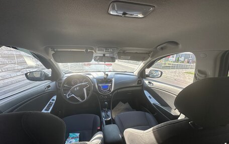 Hyundai Solaris II рестайлинг, 2013 год, 870 000 рублей, 10 фотография