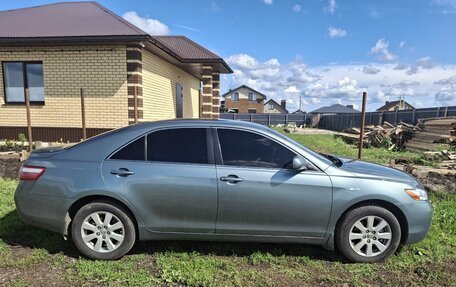 Toyota Camry, 2008 год, 980 000 рублей, 2 фотография