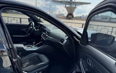 BMW 3 серия, 2019 год, 1 675 000 рублей, 4 фотография