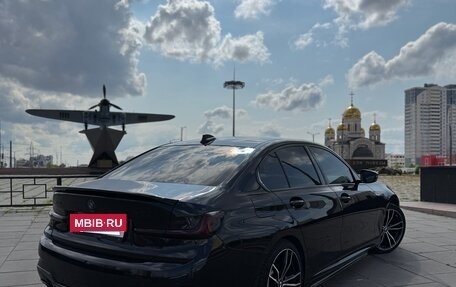 BMW 3 серия, 2019 год, 1 675 000 рублей, 3 фотография