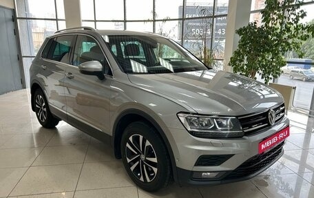 Volkswagen Tiguan II, 2019 год, 2 299 000 рублей, 3 фотография