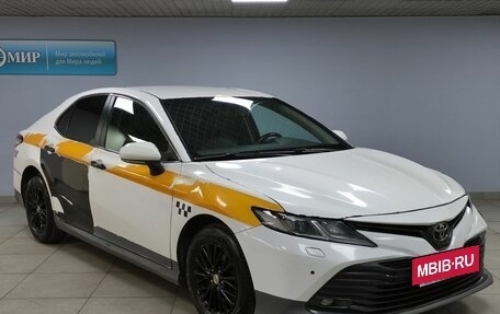 Toyota Camry, 2020 год, 2 192 000 рублей, 3 фотография