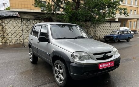 Chevrolet Niva I рестайлинг, 2011 год, 389 000 рублей, 1 фотография