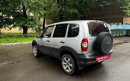 Chevrolet Niva I рестайлинг, 2011 год, 389 000 рублей, 3 фотография