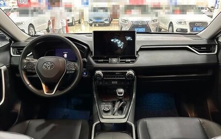 Toyota RAV4, 2022 год, 2 620 000 рублей, 7 фотография