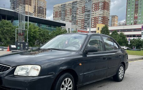 Hyundai Accent II, 2005 год, 300 000 рублей, 2 фотография