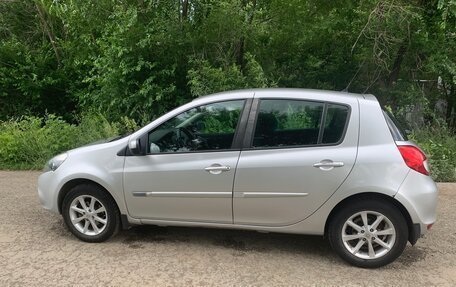 Renault Clio III, 2009 год, 800 000 рублей, 3 фотография