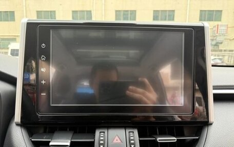 Toyota RAV4, 2022 год, 2 290 000 рублей, 15 фотография