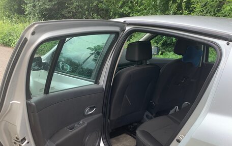 Renault Clio III, 2009 год, 800 000 рублей, 9 фотография