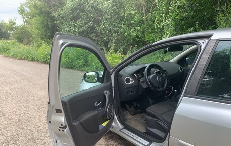 Renault Clio III, 2009 год, 800 000 рублей, 8 фотография