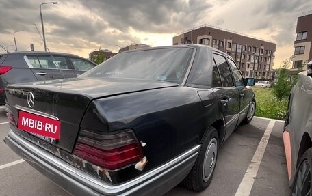 Mercedes-Benz E-Класс, 1994 год, 370 000 рублей, 3 фотография
