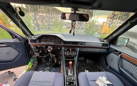 Mercedes-Benz E-Класс, 1994 год, 370 000 рублей, 6 фотография