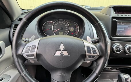 Mitsubishi Pajero Sport II рестайлинг, 2013 год, 1 720 000 рублей, 13 фотография