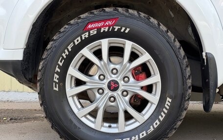 Mitsubishi Pajero Sport II рестайлинг, 2013 год, 1 720 000 рублей, 9 фотография