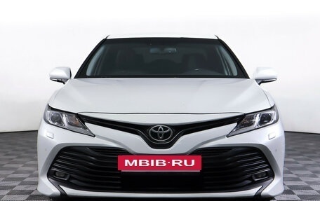 Toyota Camry, 2018 год, 1 725 000 рублей, 2 фотография