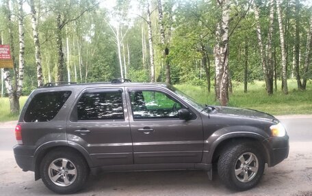 Ford Escape II, 2005 год, 628 000 рублей, 3 фотография