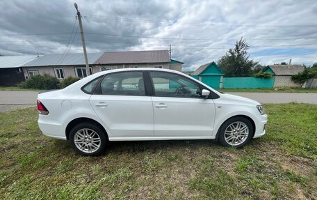 Volkswagen Polo VI (EU Market), 2017 год, 1 200 000 рублей, 2 фотография