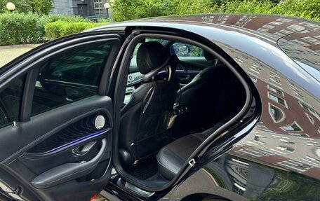 Mercedes-Benz E-Класс, 2021 год, 5 200 000 рублей, 24 фотография