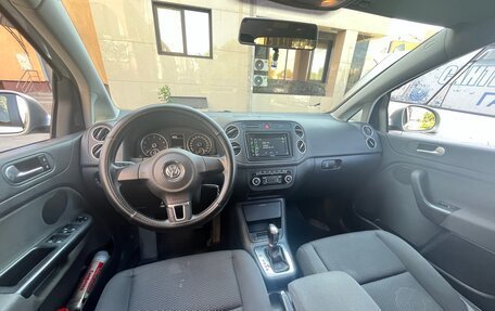Volkswagen Golf Plus II, 2012 год, 850 000 рублей, 23 фотография