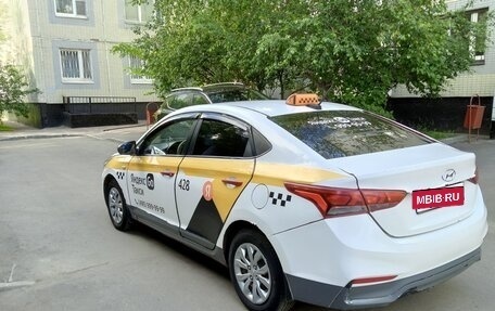 Hyundai Solaris II рестайлинг, 2017 год, 660 000 рублей, 4 фотография