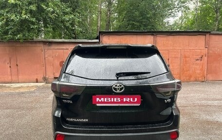 Toyota Highlander III, 2014 год, 2 850 000 рублей, 5 фотография