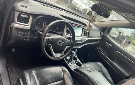 Toyota Highlander III, 2014 год, 2 850 000 рублей, 8 фотография