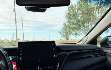 Toyota Camry, 2021 год, 3 950 000 рублей, 9 фотография