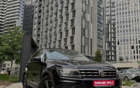 Volkswagen Tiguan II, 2018 год, 3 150 000 рублей, 1 фотография