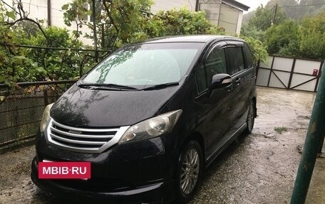 Honda Freed I, 2011 год, 1 250 000 рублей, 4 фотография