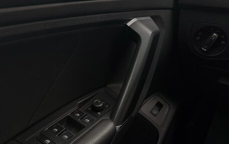 Volkswagen Tiguan II, 2018 год, 3 150 000 рублей, 11 фотография
