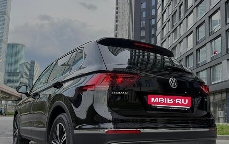 Volkswagen Tiguan II, 2018 год, 3 150 000 рублей, 4 фотография