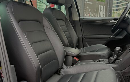 Volkswagen Tiguan II, 2018 год, 3 150 000 рублей, 25 фотография