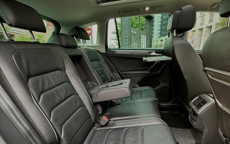 Volkswagen Tiguan II, 2018 год, 3 150 000 рублей, 23 фотография