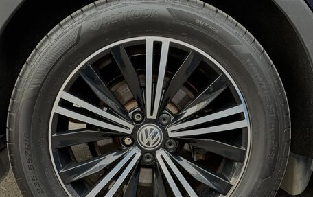 Volkswagen Tiguan II, 2018 год, 3 150 000 рублей, 32 фотография