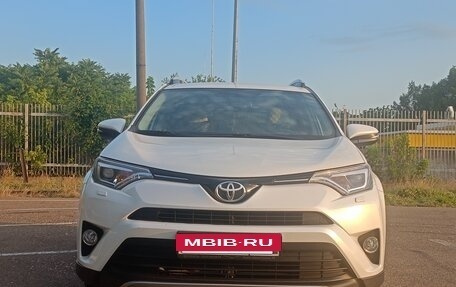Toyota RAV4, 2019 год, 2 900 000 рублей, 7 фотография