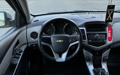 Chevrolet Cruze II, 2012 год, 800 000 рублей, 13 фотография
