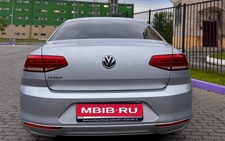 Volkswagen Passat B8 рестайлинг, 2018 год, 2 050 000 рублей, 7 фотография