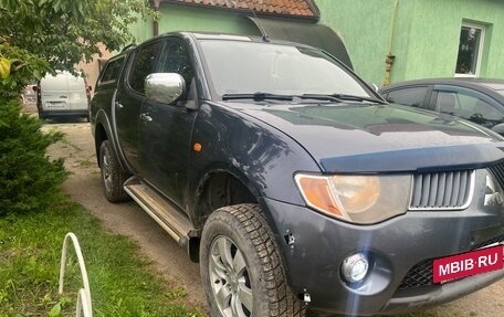 Mitsubishi L200 IV рестайлинг, 2006 год, 750 000 рублей, 4 фотография